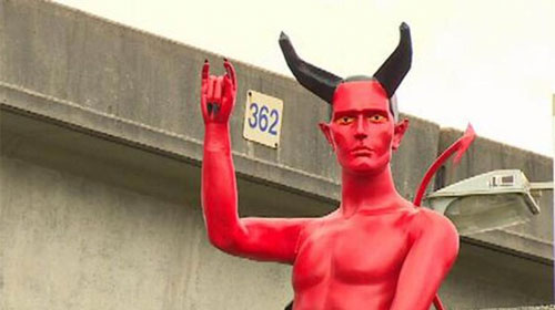 This 8' statue of Satan was briefly installed in a Vancouver Park: Image Murray Castonguay/Twitter