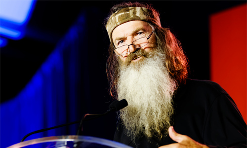 After driving 20 hours, young man asks to be water baptized by ‘Duck Dynasty’ star Phil&nbsp;Robertson
