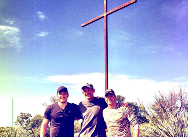 Actor Chris Pratt and friends with their cross. Credit: Instagram/Relevant Magazine
