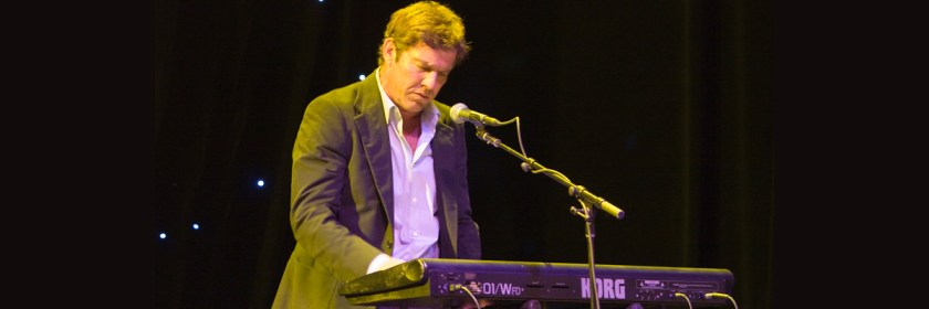 Dennis Quaid singing Credit: allenmock/Flickr/Creative Commons