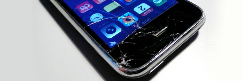 Broken cell phone Credit: Julian/Flickr/Creative Commons