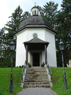 Silent Night Chapel in Orbendorf, Austria where Silent Night was first sung: Credit: Kim Davies/Flickr