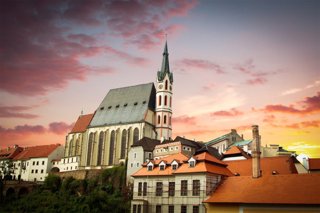 Corona Virus and Religion: Is It Safe To Go To&nbsp;Church?