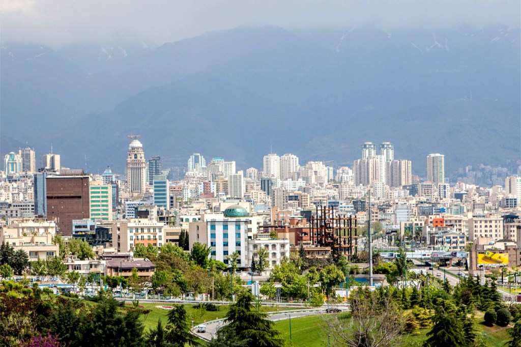 Survey: Iranians are turning to Christ in&nbsp;droves