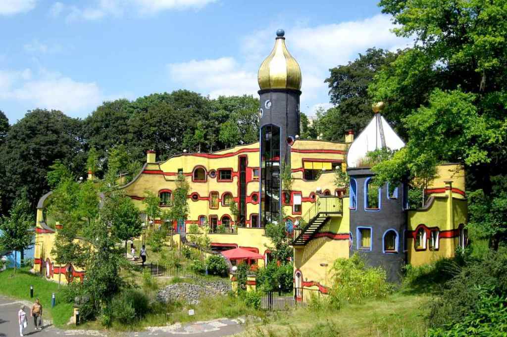 Chicago rioters attack Ronald McDonald&nbsp;House?