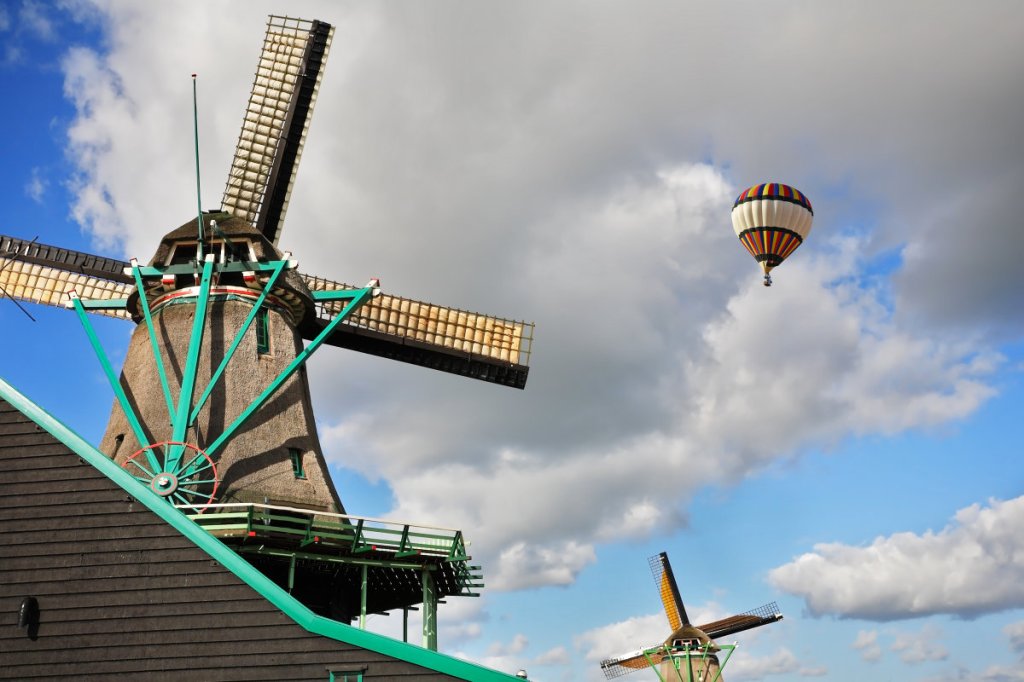 Is Holland on the brink of civil war over&nbsp;lockdown?