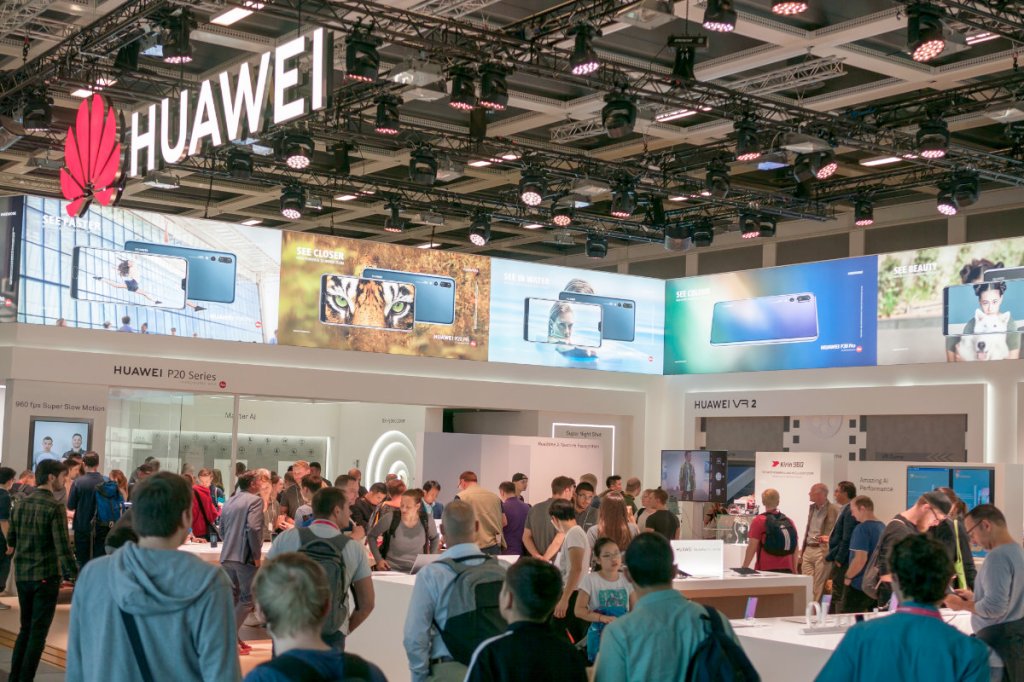 Was Huawei eaves-dropping on Dutch phone&nbsp;calls?