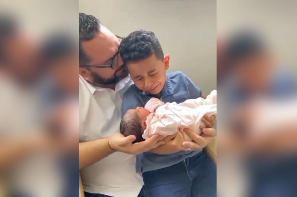 Father gives ‘Glory to God’ for the birth of their miracle&nbsp;baby