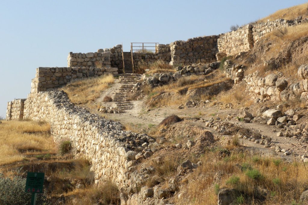 Biblical warfare: How Assyria conquered Lachish and how the Jews tried to defend it using a&nbsp;chain