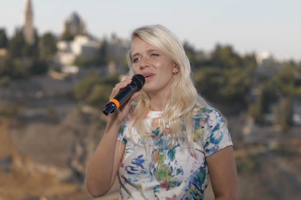 How a Jewish pop ‘Idol’ star in Israel found Jesus after being bitten by a&nbsp;snake