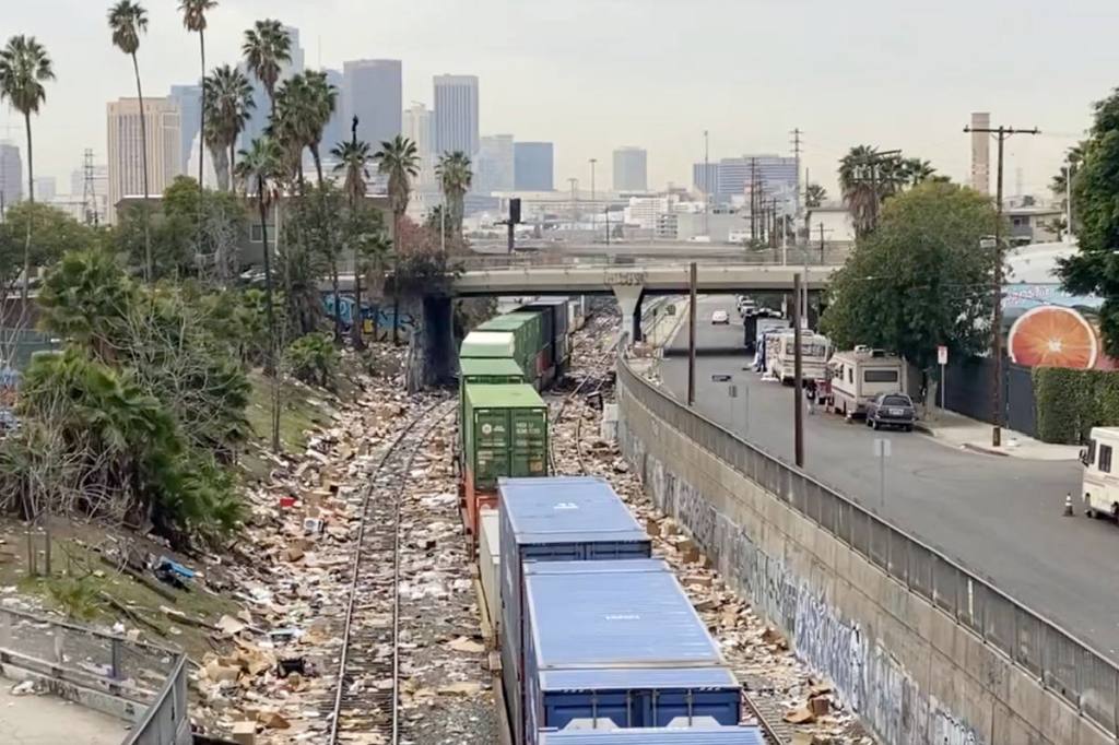 Rail line official blames LA County’s left-wing policies for&nbsp;looting
