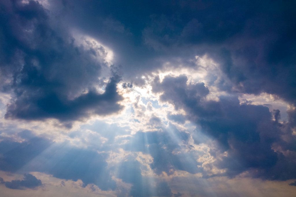 After she died, the woman’s spirit left her body and she saw a blue tennis shoe on the hospital&nbsp;roof