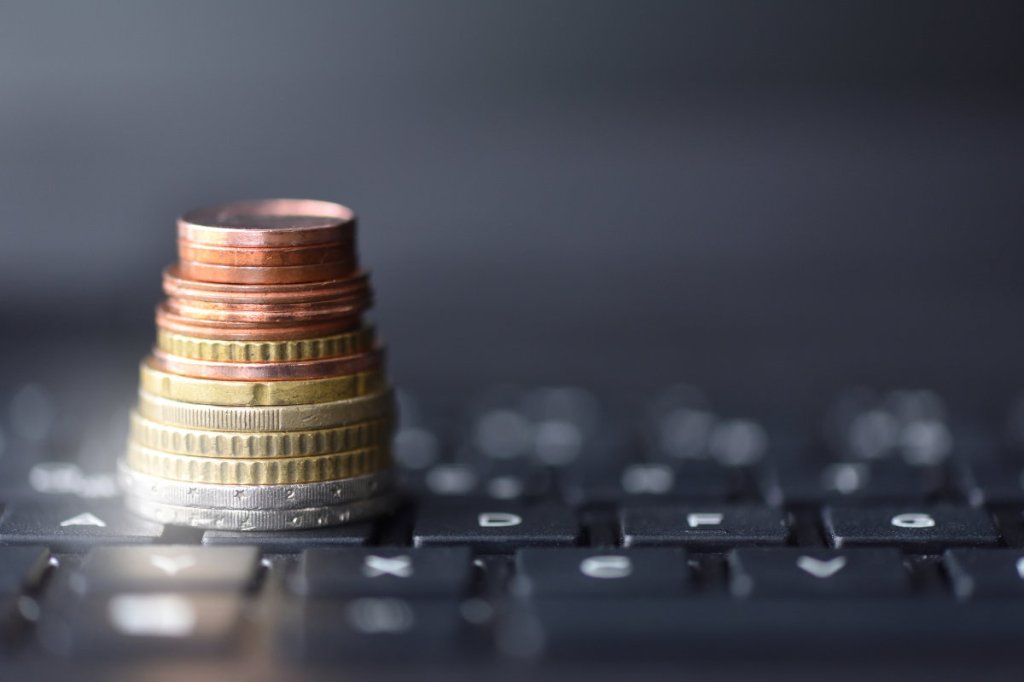 Televangelist Creflo Dollar retracts his teaching on&nbsp;tithing