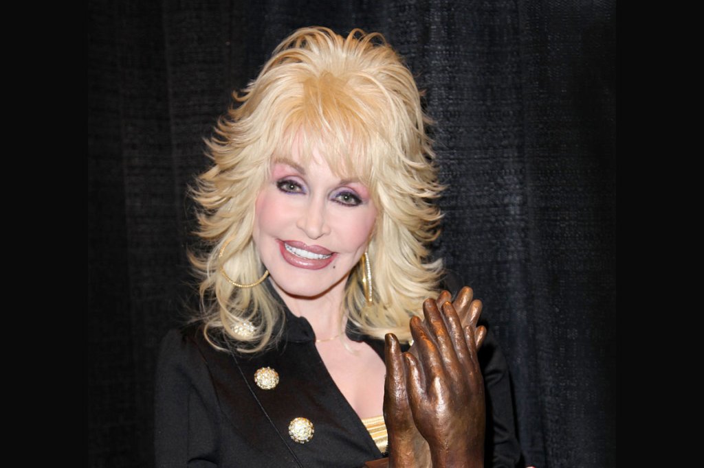 Dolly Parton puts prophetic dream to&nbsp;music