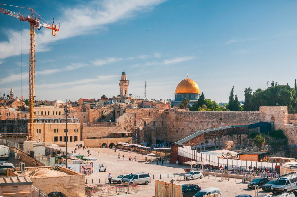 An Israeli politician is seen carving blocks needed for the construction of a third Jewish&nbsp;temple