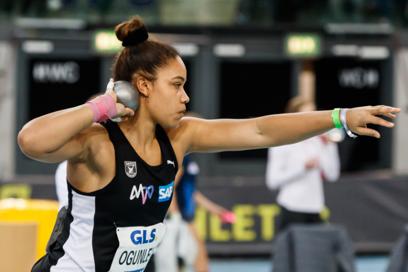 Yemisi Ogunleye at 2022 shot put event