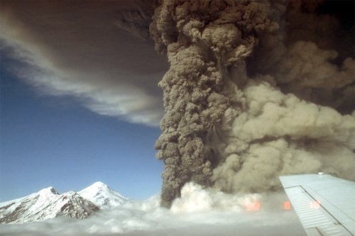 Volcanic eruption from Mount Spurr's Crater Peak vent in 1992 