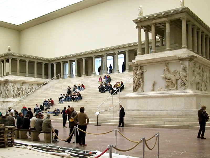 ¿El Trono de Satanás de Pérgamo todavía ejerce&nbsp;influencia?