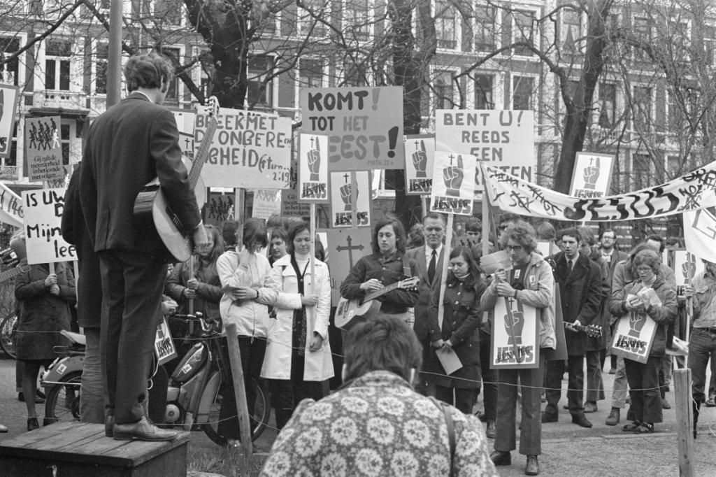 Bizarre accusation that the Jesus People movement was a CIA&nbsp;operation