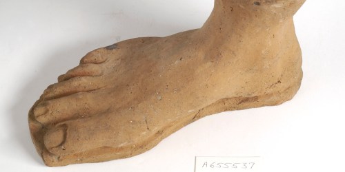 Photo of foot of clay from ancient Rome